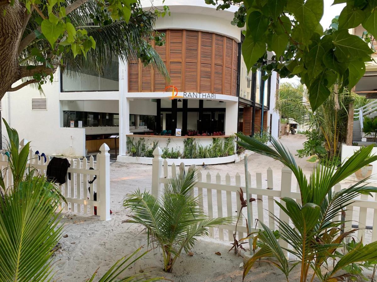 Ranthari Hotel And Spa Ukulhas Maldives Buitenkant foto