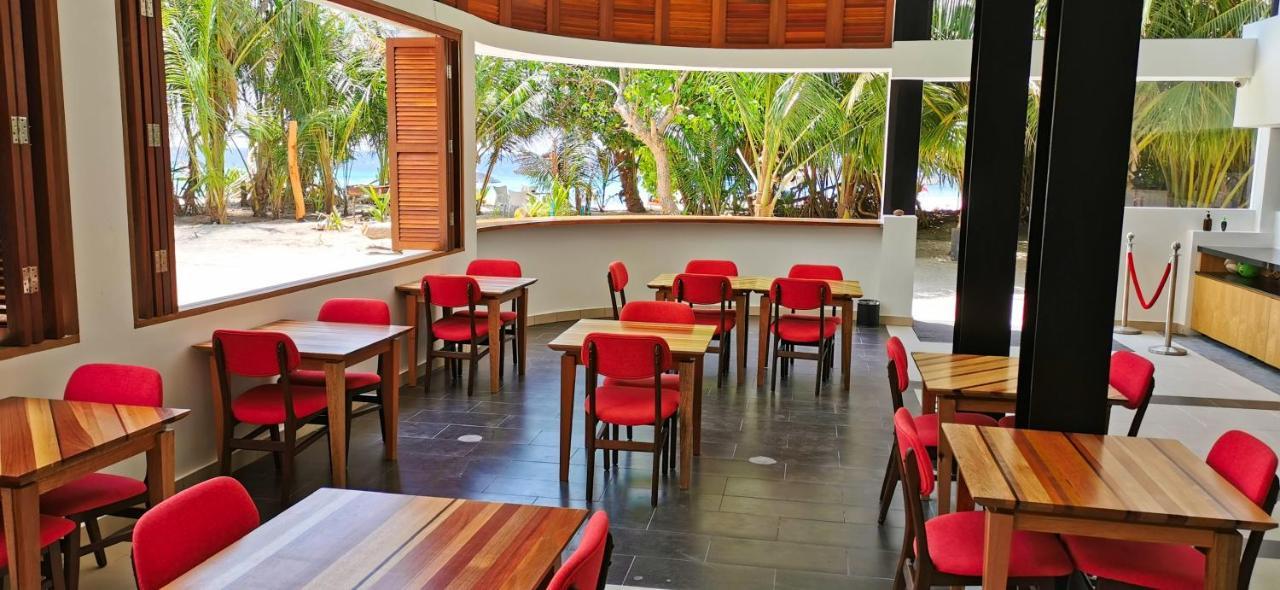 Ranthari Hotel And Spa Ukulhas Maldives Buitenkant foto