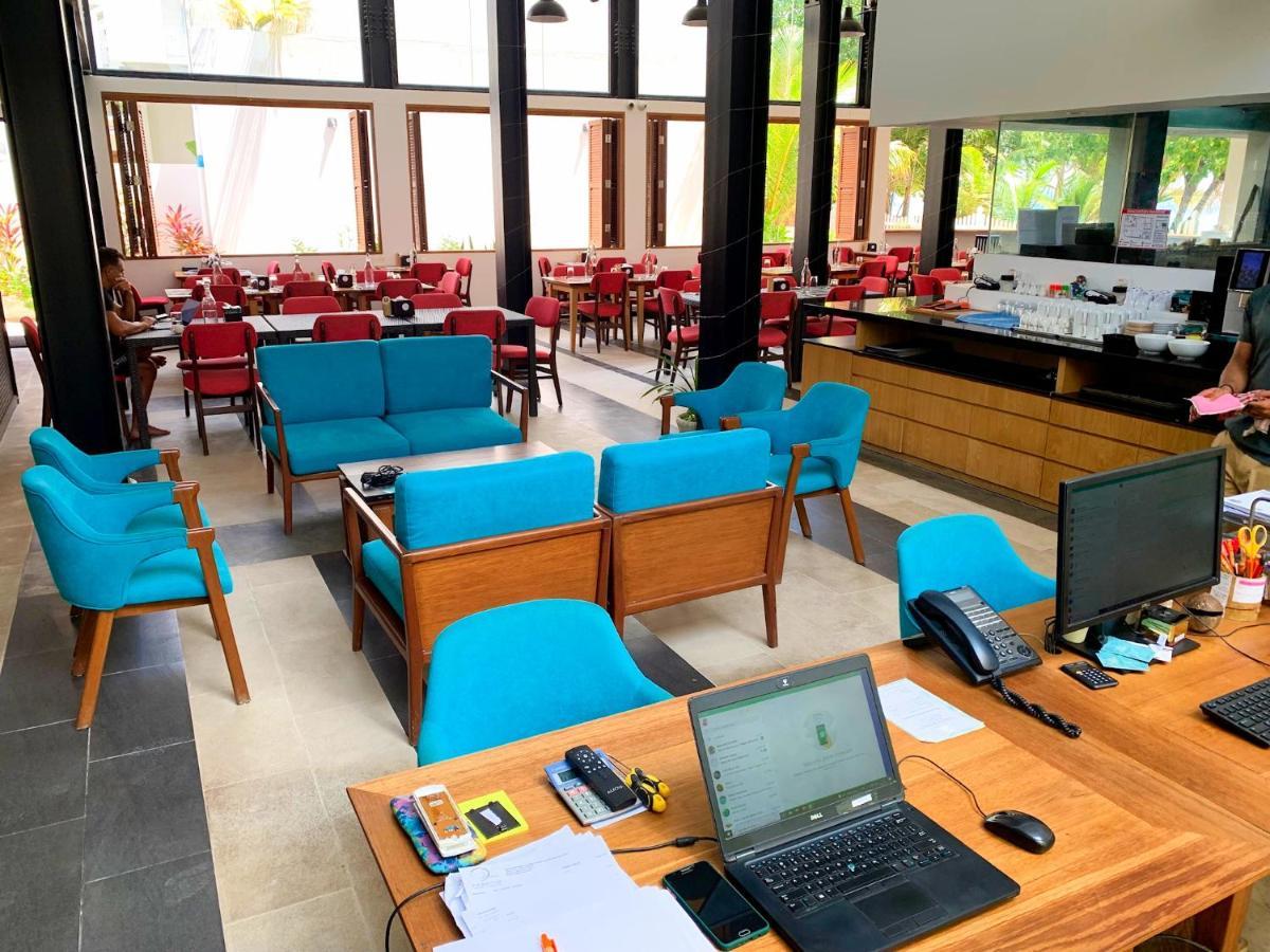 Ranthari Hotel And Spa Ukulhas Maldives Buitenkant foto